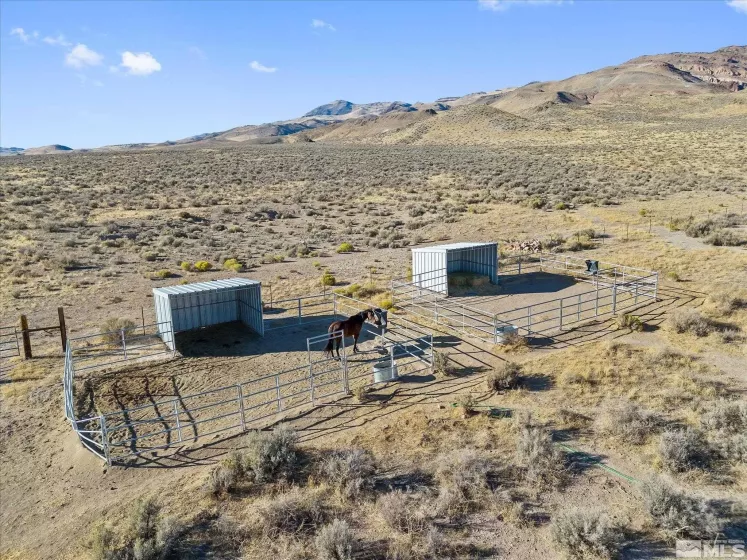 6900 Grass Valley, Reno, Nevada 89510, 4 Bedrooms Bedrooms, ,3 BathroomsBathrooms,Residential,Residential,Grass Valley,240012422
