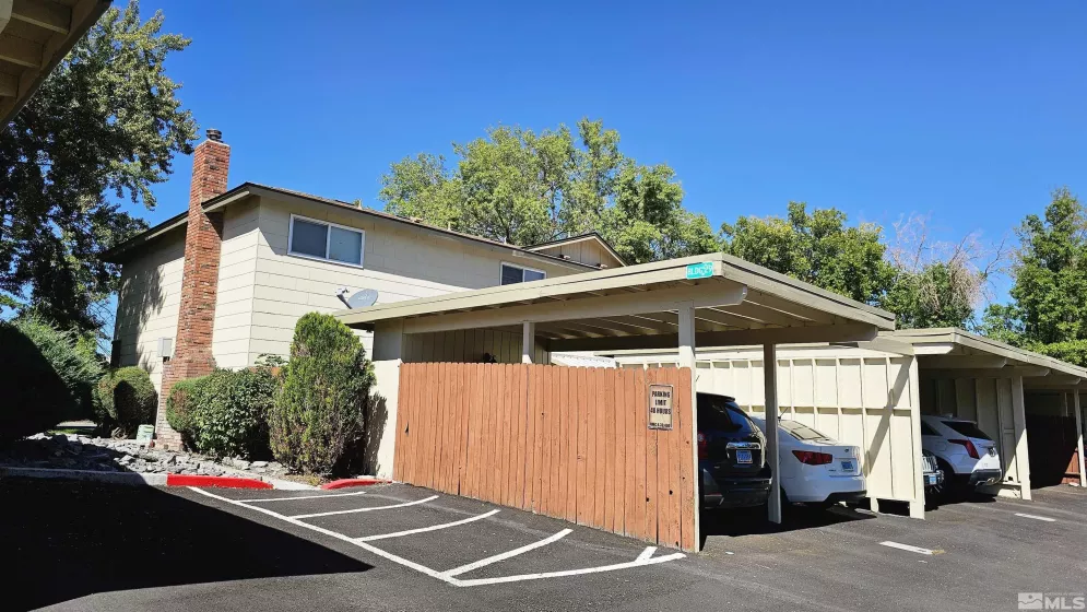 387 Smithridge, Reno, Nevada 89502, 2 Bedrooms Bedrooms, ,2 BathroomsBathrooms,Residential,Residential,Smithridge,240012403