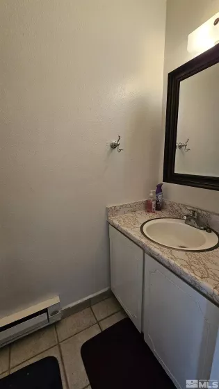 387 Smithridge, Reno, Nevada 89502, 2 Bedrooms Bedrooms, ,2 BathroomsBathrooms,Residential,Residential,Smithridge,240012403