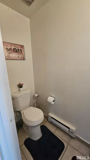 387 Smithridge, Reno, Nevada 89502, 2 Bedrooms Bedrooms, ,2 BathroomsBathrooms,Residential,Residential,Smithridge,240012403