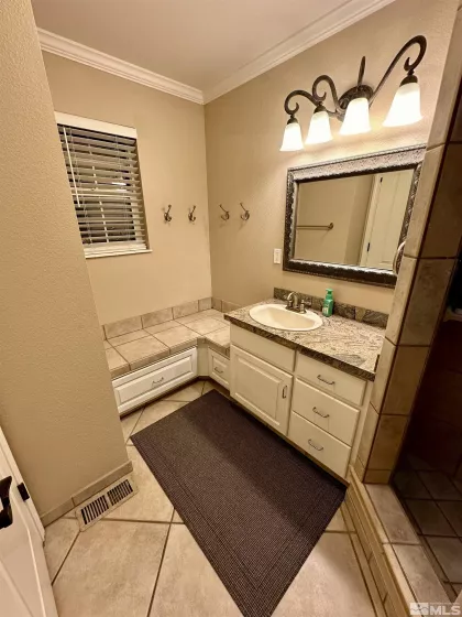 4137 Foothill, Winnemucca, Nevada 89445, 6 Bedrooms Bedrooms, ,5 BathroomsBathrooms,Residential,Residential,Foothill,240011898
