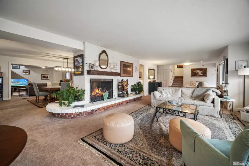 2075 Lakeside, Reno, Nevada 89509, 4 Bedrooms Bedrooms, ,4 BathroomsBathrooms,Residential,Residential,Lakeside,250001724