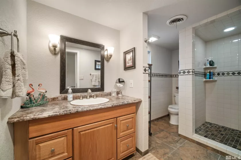 2075 Lakeside, Reno, Nevada 89509, 4 Bedrooms Bedrooms, ,4 BathroomsBathrooms,Residential,Residential,Lakeside,250001724