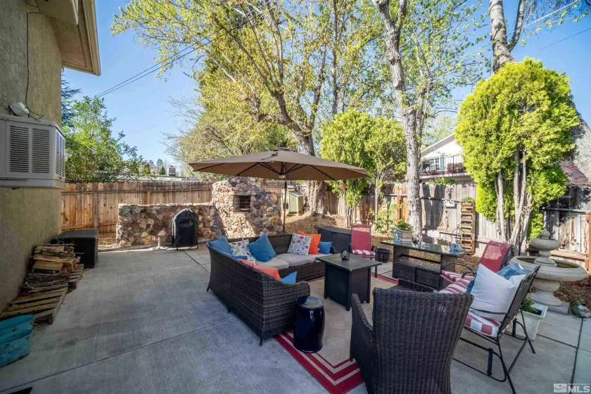 2075 Lakeside, Reno, Nevada 89509, 4 Bedrooms Bedrooms, ,4 BathroomsBathrooms,Residential,Residential,Lakeside,250001724