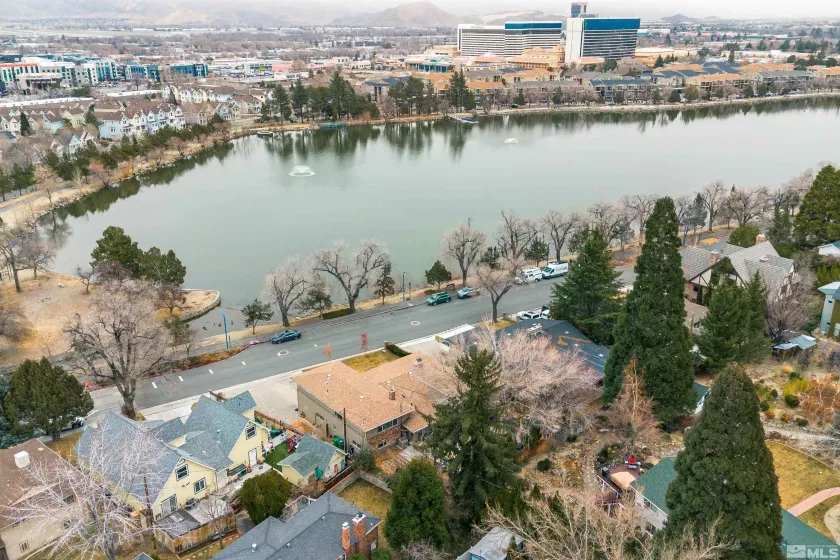 2075 Lakeside, Reno, Nevada 89509, 4 Bedrooms Bedrooms, ,4 BathroomsBathrooms,Residential,Residential,Lakeside,250001724