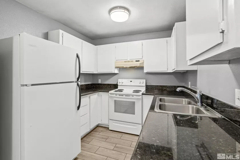 2090 Highview, Reno, Nevada 89512, 2 Bedrooms Bedrooms, ,2 BathroomsBathrooms,Residential,Residential,Highview,250006209