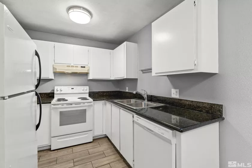 2090 Highview, Reno, Nevada 89512, 2 Bedrooms Bedrooms, ,2 BathroomsBathrooms,Residential,Residential,Highview,250006209