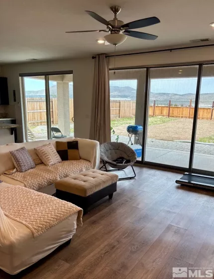 2269 Millville, Sparks, Nevada 89441, 4 Bedrooms Bedrooms, ,3 BathroomsBathrooms,Residential,Residential,Millville,250005367