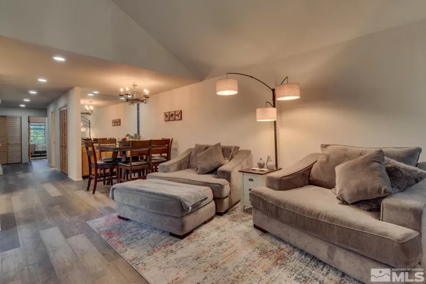 931 Incline, Incline Village, Nevada 89451, 2 Bedrooms Bedrooms, ,2 BathroomsBathrooms,Residential,Residential,Incline,240010849