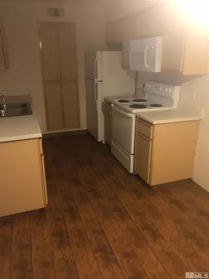 6850 Sharlands, Reno, Nevada 89523, 2 Bedrooms Bedrooms, ,2 BathroomsBathrooms,Residential,Residential,Sharlands,230013794