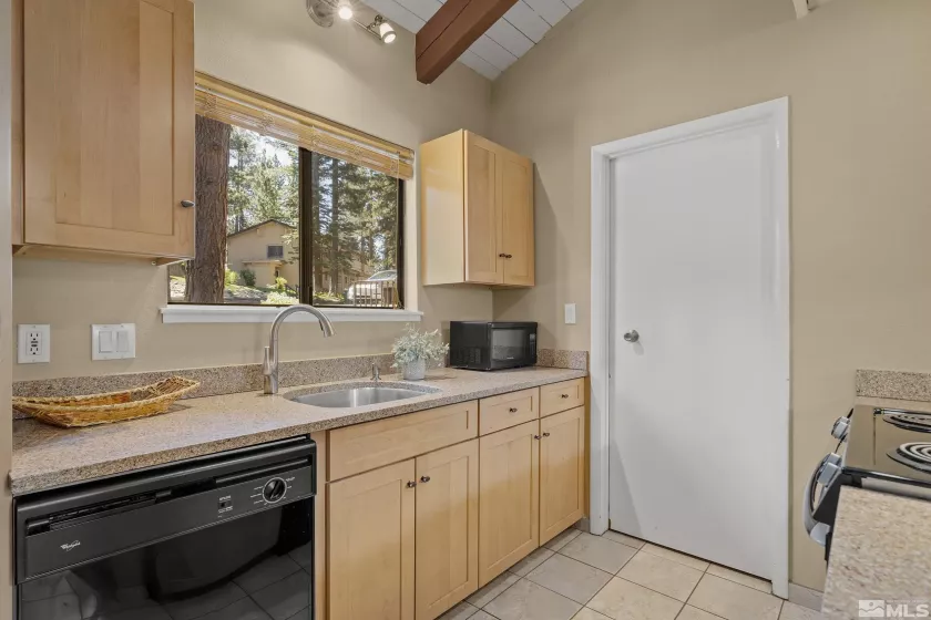 321 Ski, Incline Village, Nevada 89451, 3 Bedrooms Bedrooms, ,3 BathroomsBathrooms,Residential,Residential,Ski,250005364