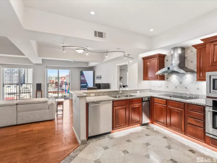 200 2nd, Reno, Nevada 89501, 2 Bedrooms Bedrooms, ,3 BathroomsBathrooms,Residential,Residential,2nd,250005366