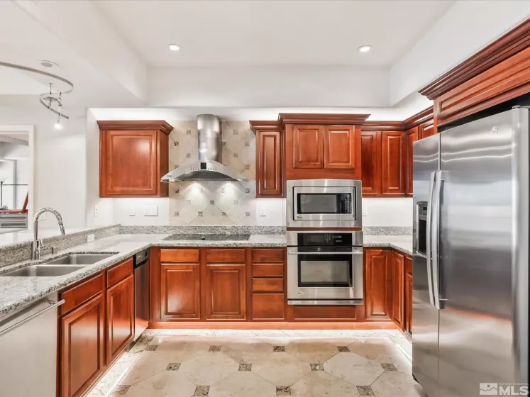 200 2nd, Reno, Nevada 89501, 2 Bedrooms Bedrooms, ,3 BathroomsBathrooms,Residential,Residential,2nd,250005366