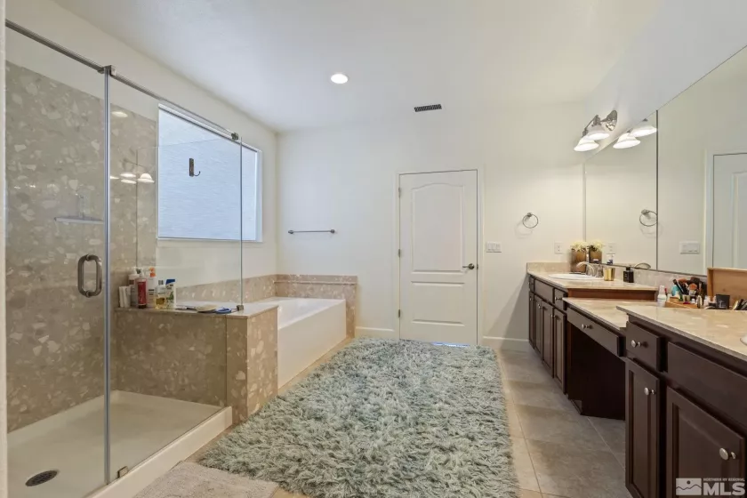 1845 Fledge Creek, Reno, Nevada 89521, 4 Bedrooms Bedrooms, ,4 BathroomsBathrooms,Residential,Residential,Fledge Creek,250005340