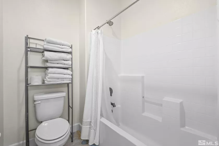 1845 Fledge Creek, Reno, Nevada 89521, 4 Bedrooms Bedrooms, ,4 BathroomsBathrooms,Residential,Residential,Fledge Creek,250005340