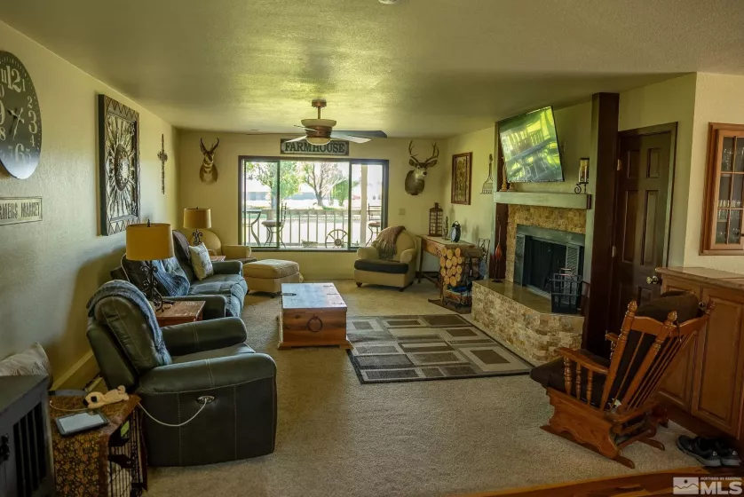 495 Green Acres, Gardnerville, Nevada 89460, 3 Bedrooms Bedrooms, ,2 BathroomsBathrooms,Residential,Residential,Green Acres,250005315