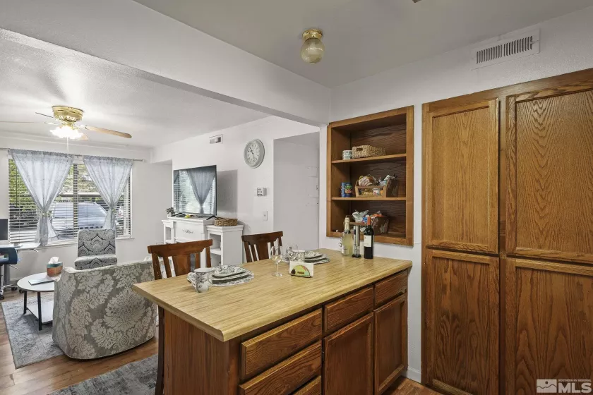 1465 Peckham, Reno, Nevada 89502, 1 Bedroom Bedrooms, ,1 BathroomBathrooms,Residential,Residential,Peckham,250005311