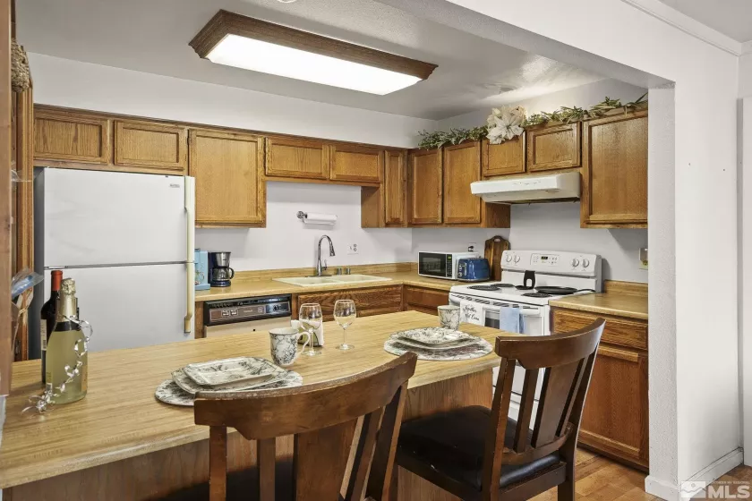 1465 Peckham, Reno, Nevada 89502, 1 Bedroom Bedrooms, ,1 BathroomBathrooms,Residential,Residential,Peckham,250005311
