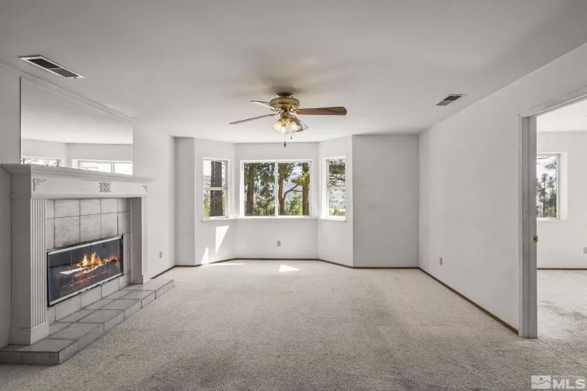 1020 Sunrise Creek, Verdi, California 89439, 4 Bedrooms Bedrooms, ,3 BathroomsBathrooms,Residential,Residential,Sunrise Creek,250005301