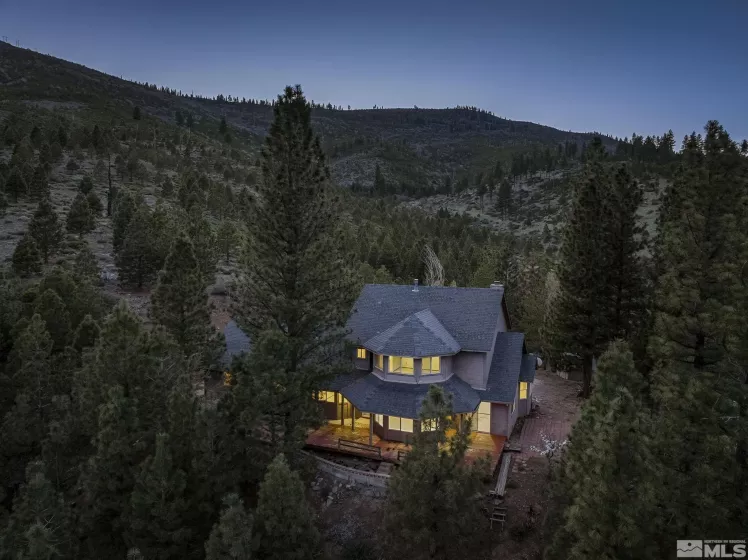 1020 Sunrise Creek, Verdi, California 89439, 4 Bedrooms Bedrooms, ,3 BathroomsBathrooms,Residential,Residential,Sunrise Creek,250005301