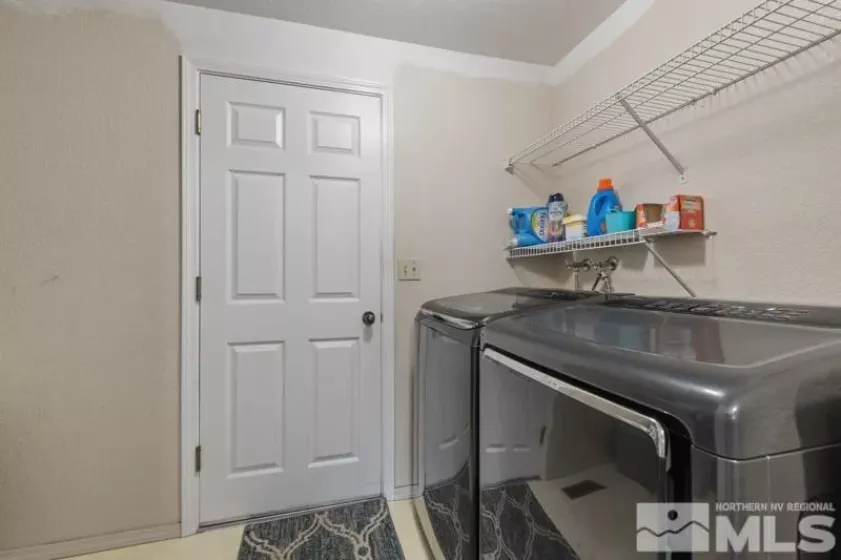 324 Occidental, Dayton, Nevada 89403, 3 Bedrooms Bedrooms, ,2 BathroomsBathrooms,Residential,Residential,Occidental,250005289