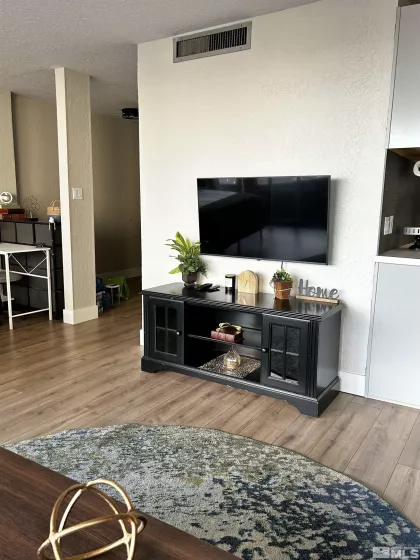 100 Arlington, Reno, Nevada 89501, ,1 BathroomBathrooms,Residential,Residential,Arlington,250004157