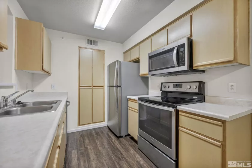6850 Sharlands, Reno, Nevada 89523, 2 Bedrooms Bedrooms, ,2 BathroomsBathrooms,Residential,Residential,Sharlands,250005226