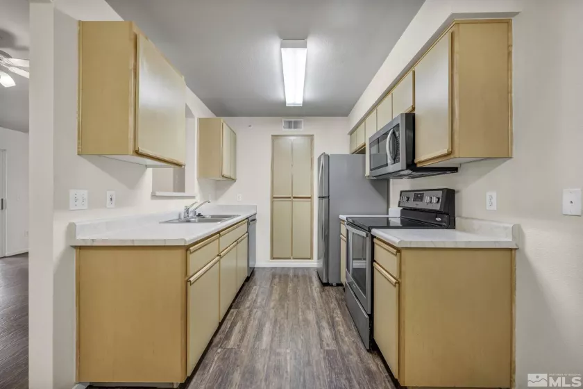 6850 Sharlands, Reno, Nevada 89523, 2 Bedrooms Bedrooms, ,2 BathroomsBathrooms,Residential,Residential,Sharlands,250005226