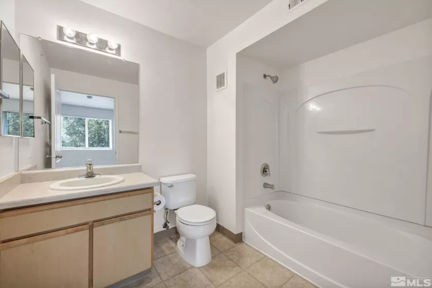6850 Sharlands, Reno, Nevada 89523, 2 Bedrooms Bedrooms, ,2 BathroomsBathrooms,Residential,Residential,Sharlands,250005226