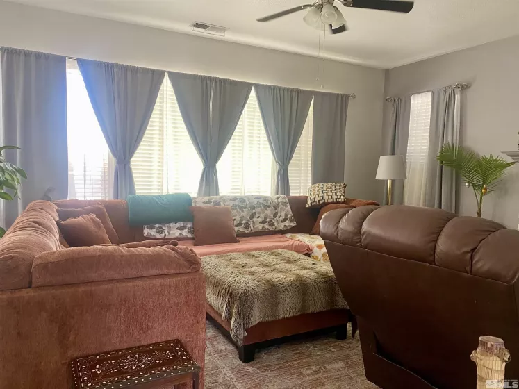 279 Jordan, Fernley, Nevada 89408, 4 Bedrooms Bedrooms, ,3 BathroomsBathrooms,Residential,Residential,Jordan,250005207