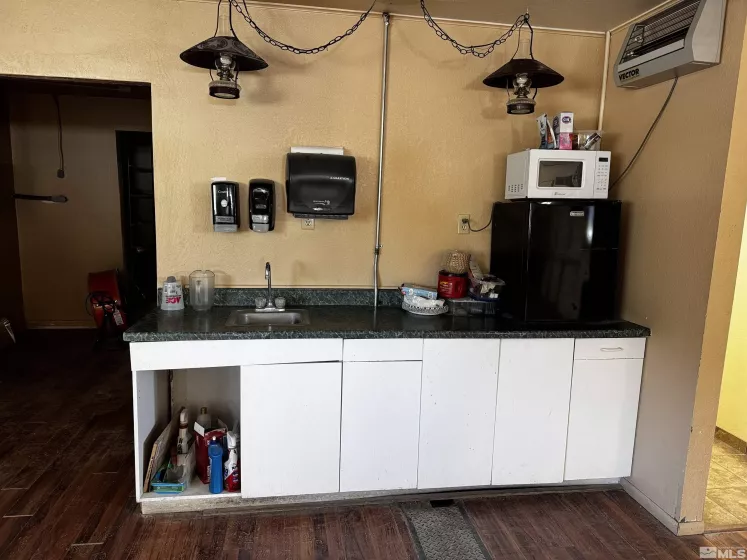 101 Bullion, Eureka, Nevada 89316, 3 Bedrooms Bedrooms, ,2 BathroomsBathrooms,Residential,Residential,Bullion,240013484