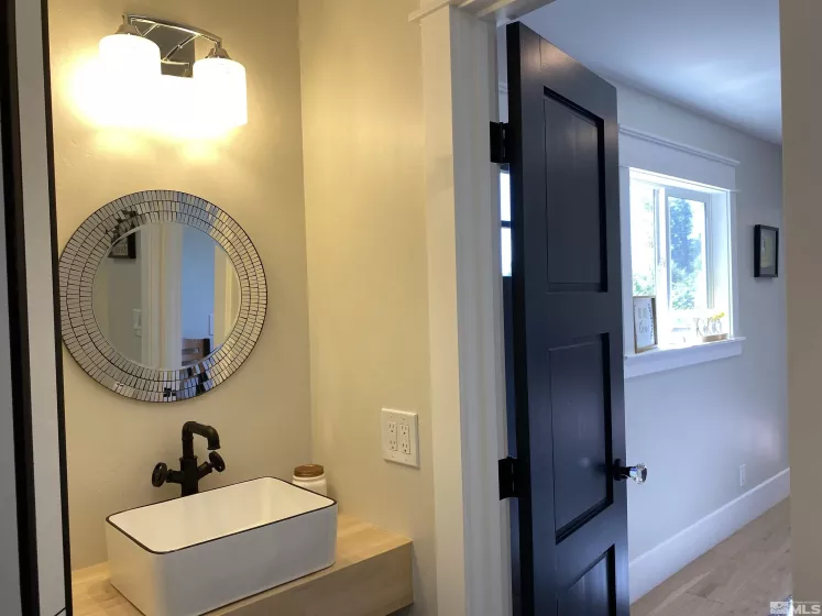5650 Wedekind, Sparks, Nevada 89431, 4 Bedrooms Bedrooms, ,3 BathroomsBathrooms,Residential,Residential,Wedekind,240013096