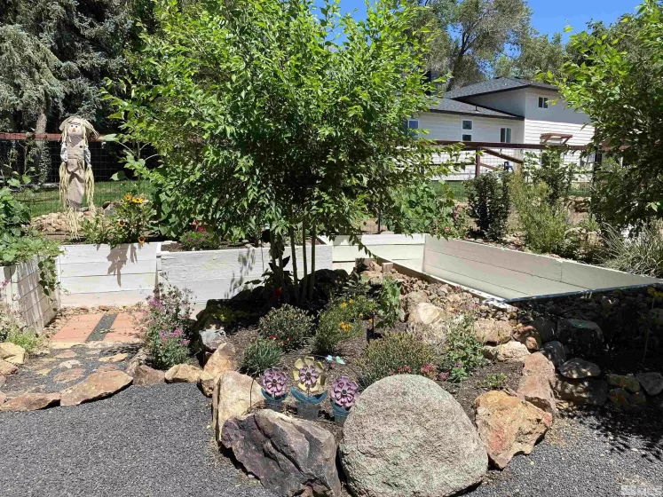 5650 Wedekind, Sparks, Nevada 89431, 4 Bedrooms Bedrooms, ,3 BathroomsBathrooms,Residential,Residential,Wedekind,240013096