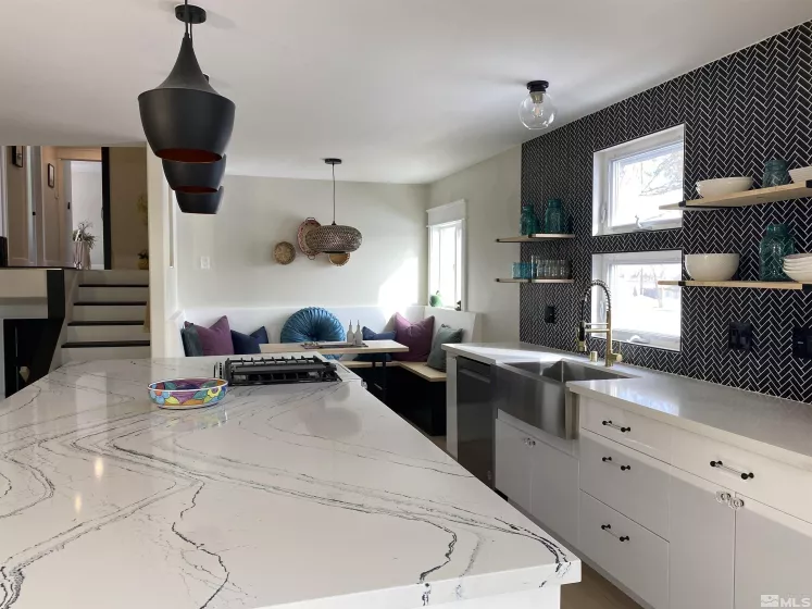 5650 Wedekind, Sparks, Nevada 89431, 4 Bedrooms Bedrooms, ,3 BathroomsBathrooms,Residential,Residential,Wedekind,240013096
