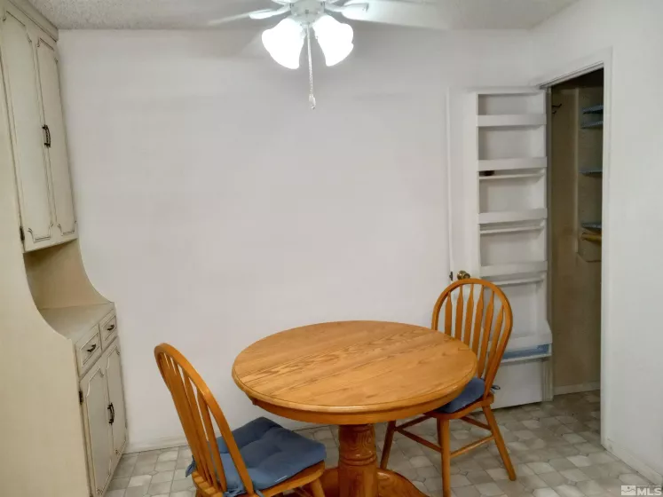 1940 4th, Sparks, Nevada 89431, 2 Bedrooms Bedrooms, ,1 BathroomBathrooms,Residential,Residential,4th,240013161