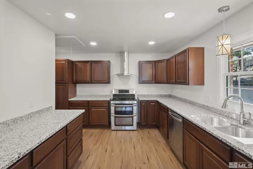 3510 Plumb, Reno, Nevada 89509, 3 Bedrooms Bedrooms, ,2 BathroomsBathrooms,Residential,Residential,Plumb,240013201