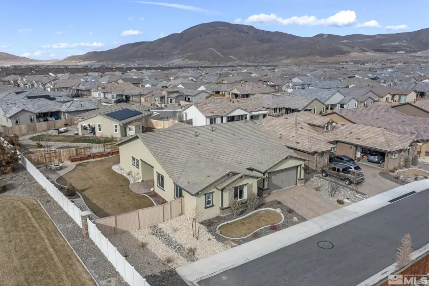 2001 Neviekay, Reno, Nevada 89521, 4 Bedrooms Bedrooms, ,4 BathroomsBathrooms,Residential,Residential,Neviekay,250004964