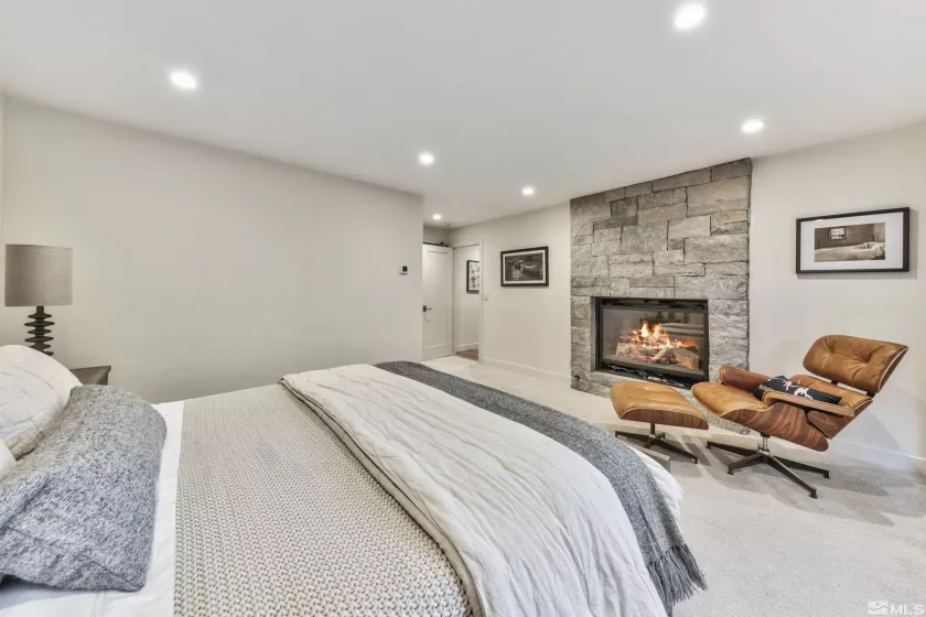 150 Juanita, Incline Village, Nevada 89451, 3 Bedrooms Bedrooms, ,4 BathroomsBathrooms,Residential,Residential,Juanita,250005179