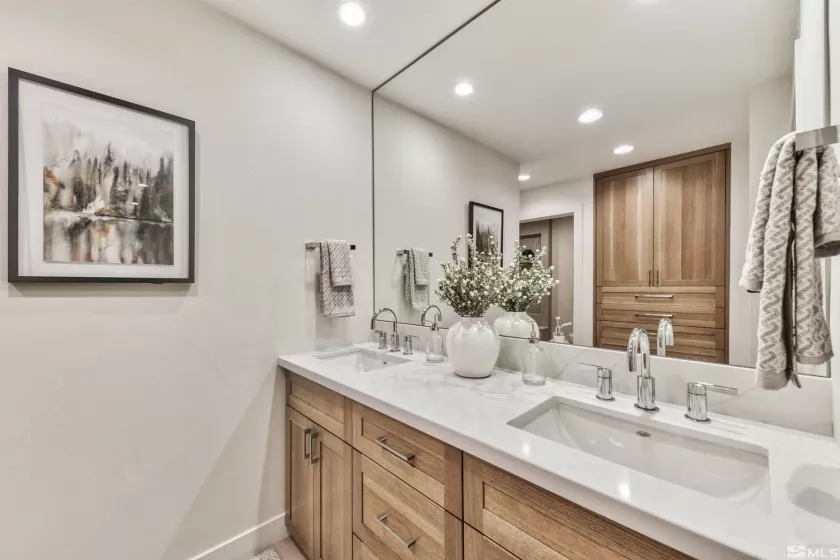 150 Juanita, Incline Village, Nevada 89451, 3 Bedrooms Bedrooms, ,4 BathroomsBathrooms,Residential,Residential,Juanita,250005179