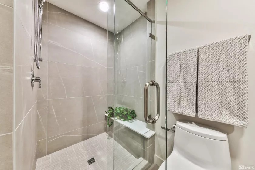 150 Juanita, Incline Village, Nevada 89451, 3 Bedrooms Bedrooms, ,4 BathroomsBathrooms,Residential,Residential,Juanita,250005179