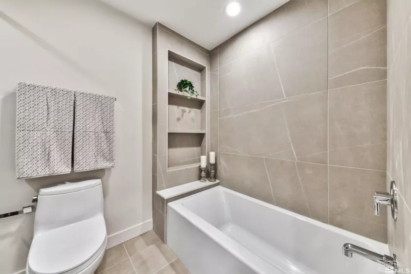 150 Juanita, Incline Village, Nevada 89451, 3 Bedrooms Bedrooms, ,4 BathroomsBathrooms,Residential,Residential,Juanita,250005179