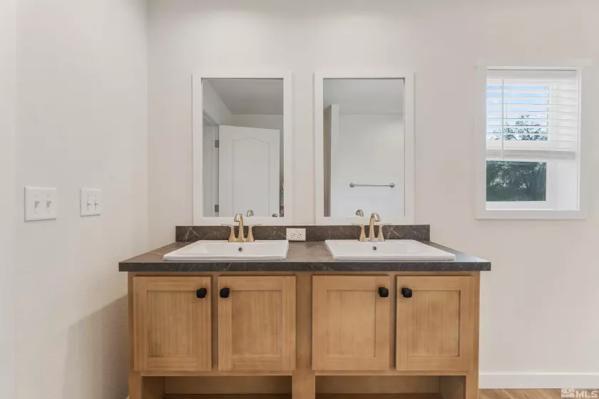 575 Babb, Fallon, Nevada 89406, 3 Bedrooms Bedrooms, ,2 BathroomsBathrooms,Residential,Residential,Babb,240015412