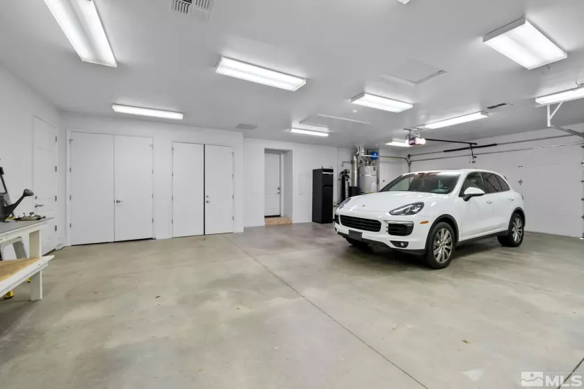 13000 Silver Wolf, Reno, Nevada 89511, 5 Bedrooms Bedrooms, ,4 BathroomsBathrooms,Residential,Residential,Silver Wolf,250005172