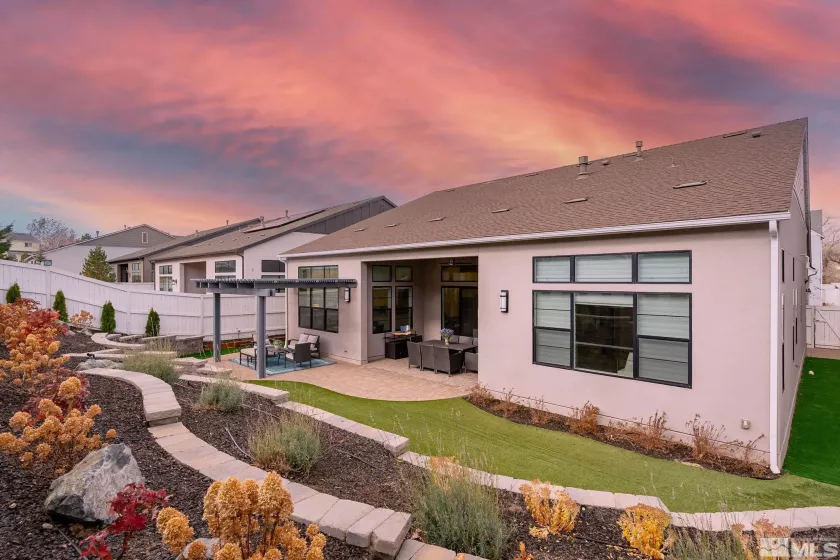 718 Pleasant Oak, Reno, Nevada 89511, 3 Bedrooms Bedrooms, ,4 BathroomsBathrooms,Residential,Residential,Pleasant Oak,240014736