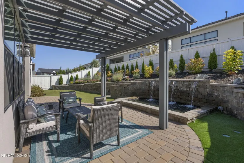 718 Pleasant Oak, Reno, Nevada 89511, 3 Bedrooms Bedrooms, ,4 BathroomsBathrooms,Residential,Residential,Pleasant Oak,240014736