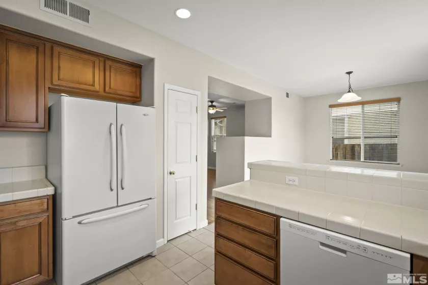3988 Dominus, Sparks, Nevada 89436, 3 Bedrooms Bedrooms, ,3 BathroomsBathrooms,Residential,Residential,Dominus,250005151