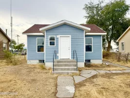 460 5th, Battle Mountain, Nevada 89820, 2 Bedrooms Bedrooms, ,1 BathroomBathrooms,Residential,Residential,5th,250004812