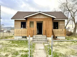 460 5th, Battle Mountain, Nevada 89820, 2 Bedrooms Bedrooms, ,1 BathroomBathrooms,Residential,Residential,5th,250004812