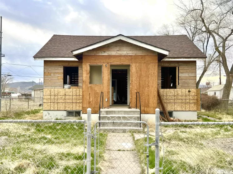 460 5th, Battle Mountain, Nevada 89820, 2 Bedrooms Bedrooms, ,1 BathroomBathrooms,Residential,Residential,5th,250004812