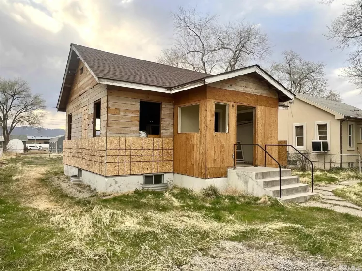 460 5th, Battle Mountain, Nevada 89820, 2 Bedrooms Bedrooms, ,1 BathroomBathrooms,Residential,Residential,5th,250004812